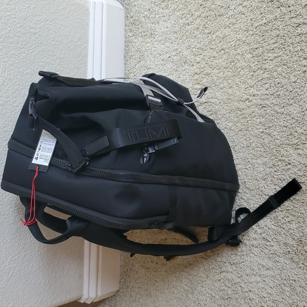 Tumi Tahoe View Splitpack Backpack Duffle Bag. - Picture 5 of 8